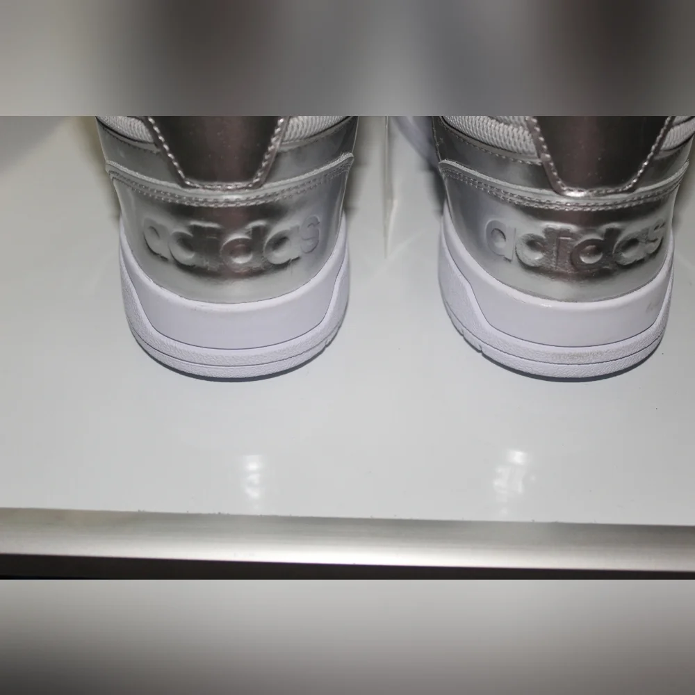 โจ๐โจ NWOB ADIDAS Entrap Mid Silver Metallic - Picture 7 of 16